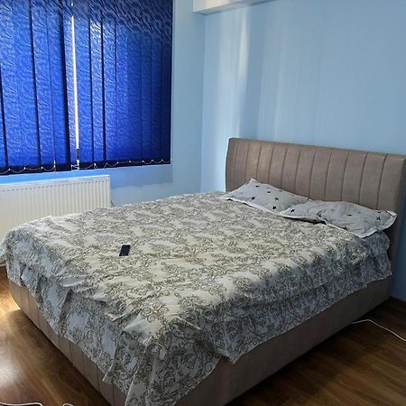 Mehtup Srl Lägenhet Piteşti Exteriör bild